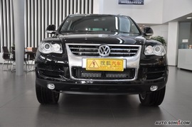 2010款大众途锐V8