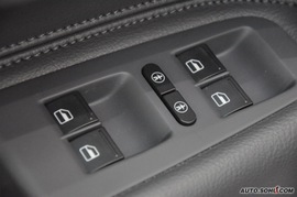 2010款大众途锐V8