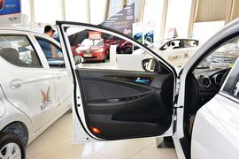 2015款长安致尚XT