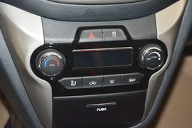 2015款长安致尚XT