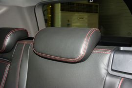 2015款吉利GX7运动版2.0L自动尊享型