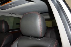 2015款吉利GX7运动版2.0L自动尊享型