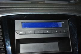2015款吉利GX7运动版2.0L自动尊享型