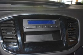 2015款吉利GX7运动版2.0L自动尊享型
