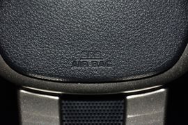 2015款吉利GX7运动版2.0L自动尊享型
