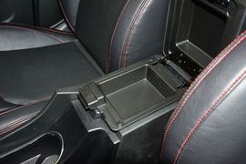 2014款吉利新帝豪两厢