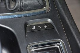 2014款吉利新帝豪两厢