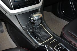 2014款吉利新帝豪两厢