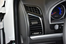 2014款吉利新帝豪两厢