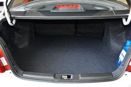 2014款吉利金刚1.5L手动进取型