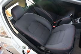 2014款吉利金刚1.5L手动进取型