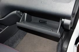 2014款吉利金刚1.5L手动进取型