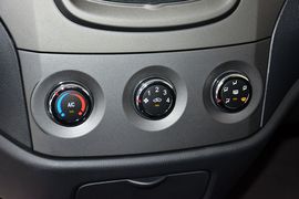 2014款吉利金刚1.5L手动进取型