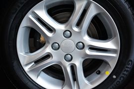 2014款吉利金刚1.5L手动进取型