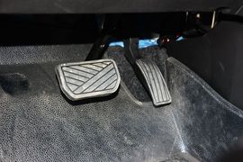 2014款铃木锋驭1.6