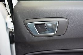 2013款福特嘉年华两厢1.5L自动品尚型