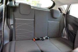 2013款福特嘉年华两厢1.5L自动品尚型