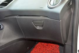 2013款福特嘉年华两厢1.5L自动品尚型