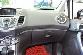 2013款福特嘉年华两厢1.5L自动品尚型