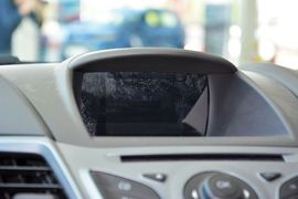 2013款福特嘉年华两厢1.5L自动品尚型