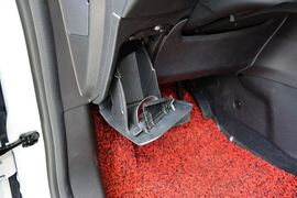 2013款福特嘉年华两厢1.5L自动品尚型