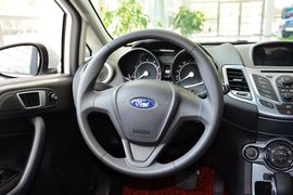 2013款福特嘉年华两厢1.5L自动品尚型