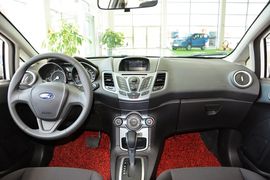 2013款福特嘉年华两厢1.5L自动品尚型