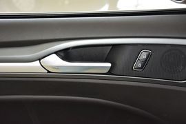2013款福特蒙迪欧1.5L