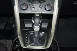 2013款福特蒙迪欧1.5L