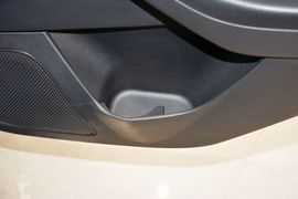 2012款福特福克斯两厢1.6L自动舒适型