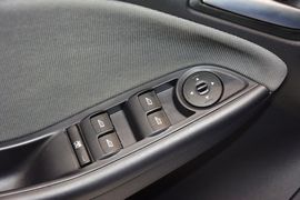 2012款福特福克斯两厢1.6L自动舒适型