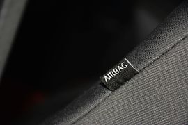 2012款福特福克斯两厢1.6L自动舒适型
