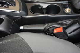 2012款福特福克斯两厢1.6L自动舒适型