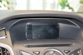2012款福特福克斯两厢1.6L自动舒适型