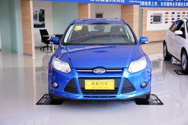 2012款福特福克斯两厢1.6L自动舒适型