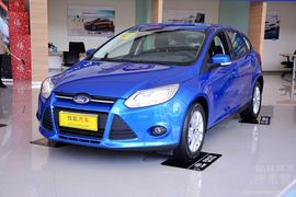 2012款福特福克斯两厢1.6L自动舒适型