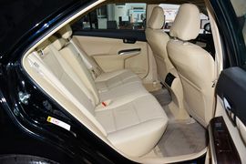 2015款丰田凯美瑞Hybrid