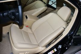 2015款丰田凯美瑞Hybrid