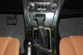 2014款中华V5