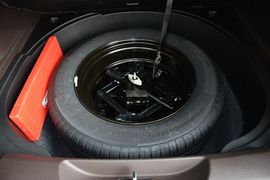 2014款Jeep自由光2.4L豪华版