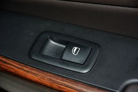 2014款Jeep自由光2.4L豪华版