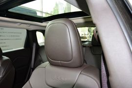 2014款Jeep自由光2.4L豪华版