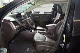 2014款Jeep自由光2.4L豪华版