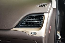 2014款Jeep自由光2.4L豪华版