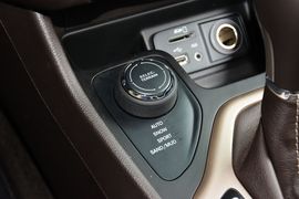 2014款Jeep自由光2.4L豪华版