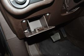 2014款Jeep自由光2.4L豪华版