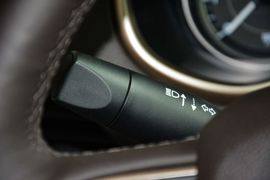 2014款Jeep自由光2.4L豪华版
