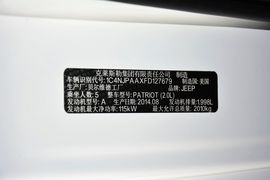 2014款Jeep自由客2.0L运动版