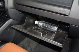 2014款Jeep自由客2.0L运动版