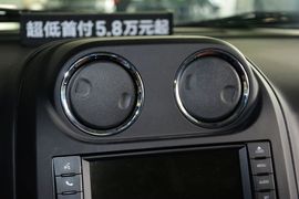 2014款Jeep自由客2.0L运动版